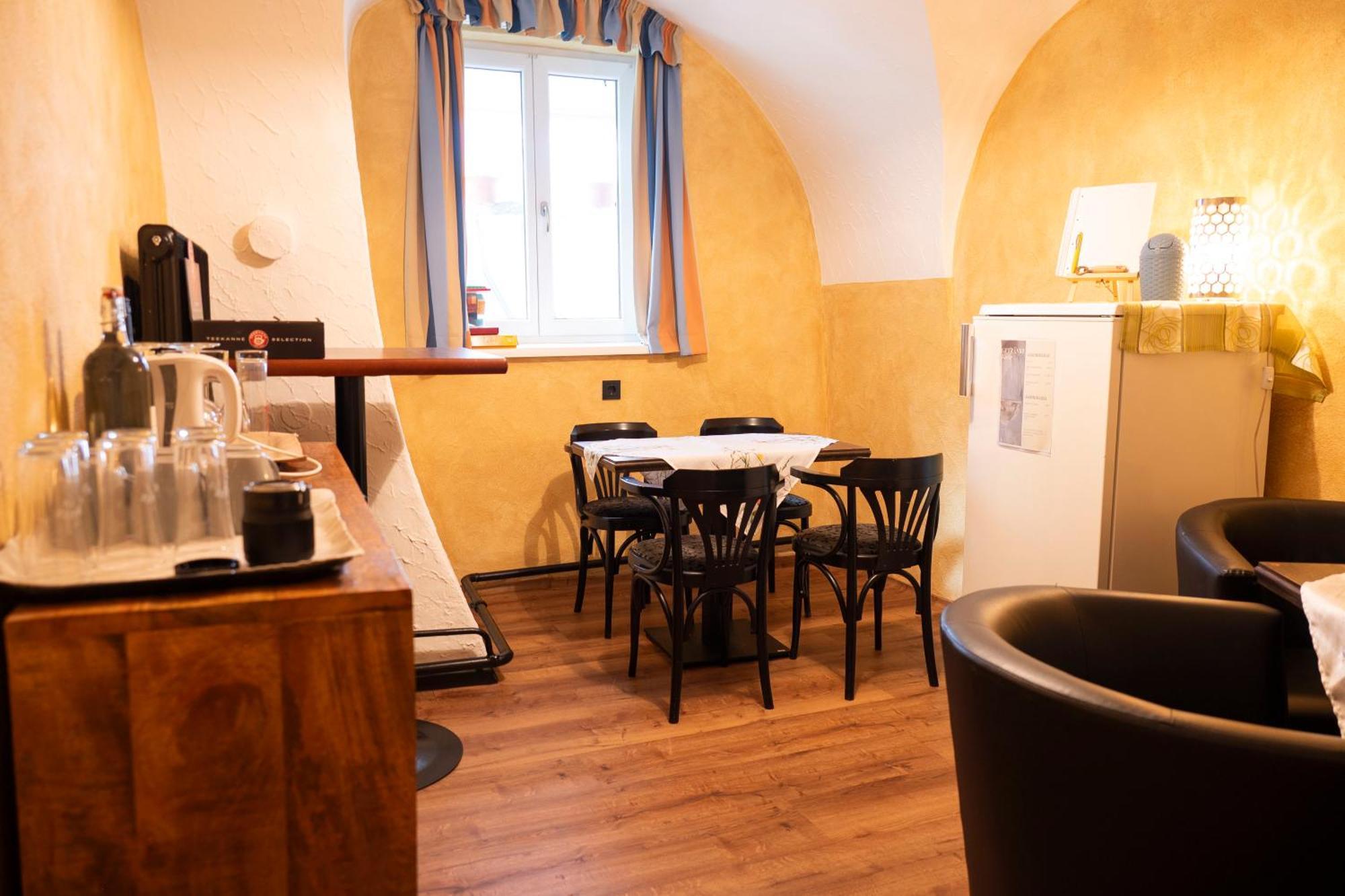 Bed & Breakfast Goldener Stiefel Mariazell Buitenkant foto